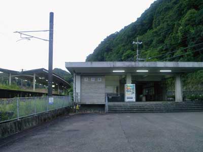 湯川駅