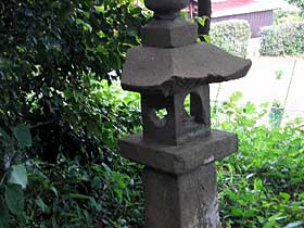 熊野神社石灯篭