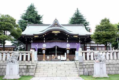 尾久八幡神社拝殿