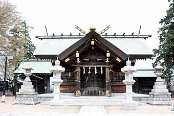 高石神社拝殿