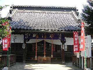 鴻神社拝殿