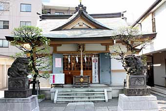 隠田神社拝殿