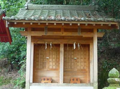 熊野三所神社本殿