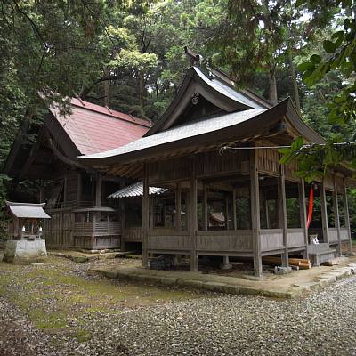 熊野神社拝殿・本殿