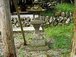 和田神社石灯籠