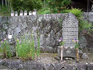 熊野社石仏