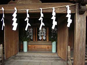 熊野山神社拝殿内